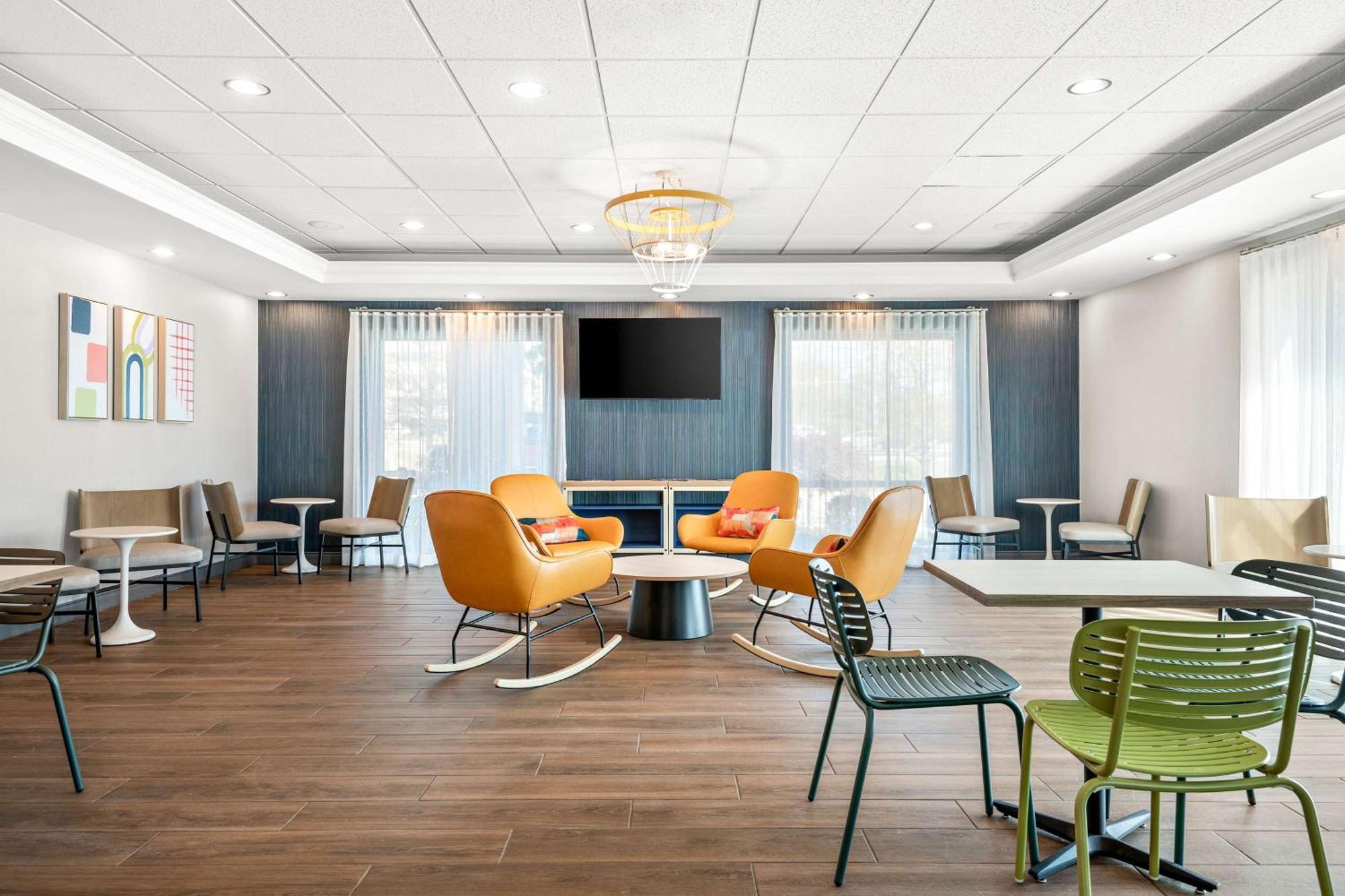Spark By Hilton Exton Exterior photo